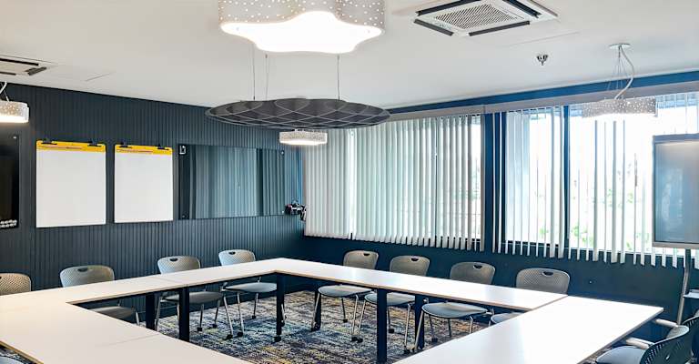 750 N Palm Canyon Dr