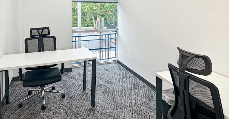 3300 Gateway Centre Blvd