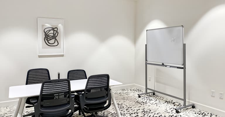 238 N Massachusetts Ave