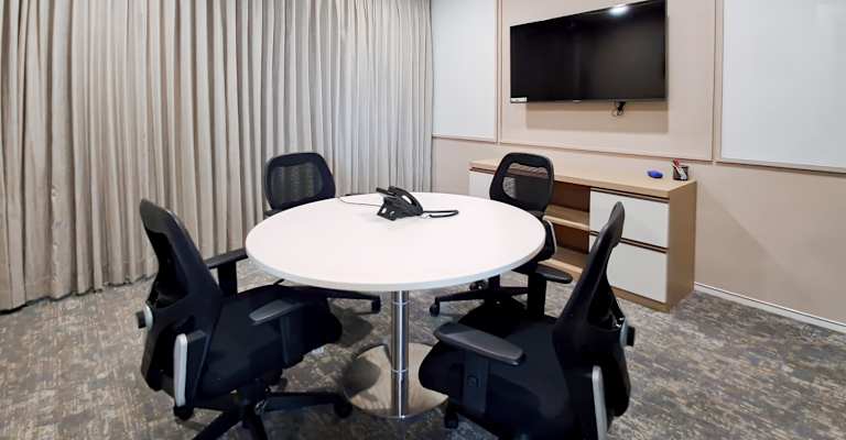 Saravanampatti-Thudiyalur Road