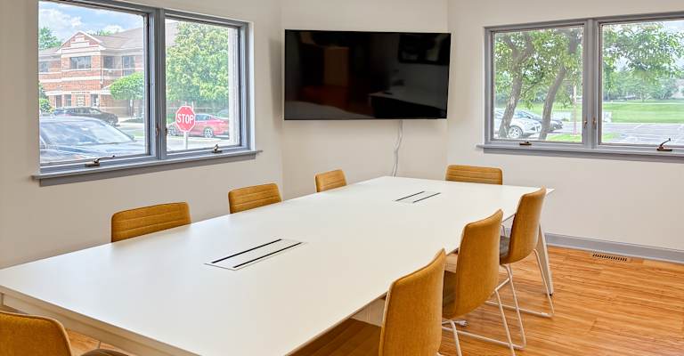 1N131 County Farm Road