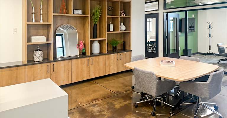 863 Massachusetts Avenue