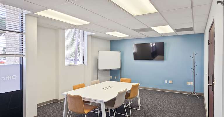 23820 Hawthorne Blvd