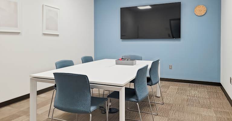 10920 W Lincoln Avenue