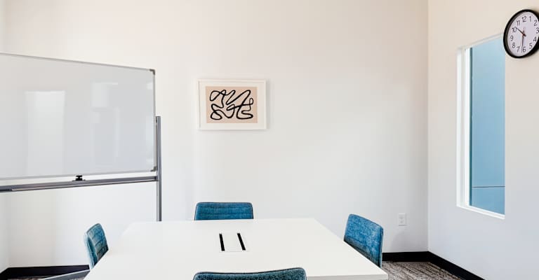 208 W Hampton Avenue