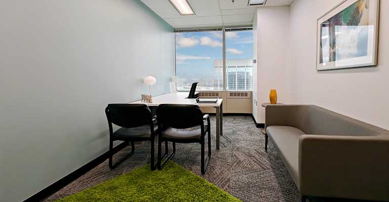 Mississauga Executive Centre 4