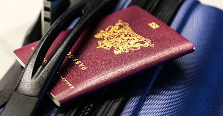 Using airport lounges to make flying more productive