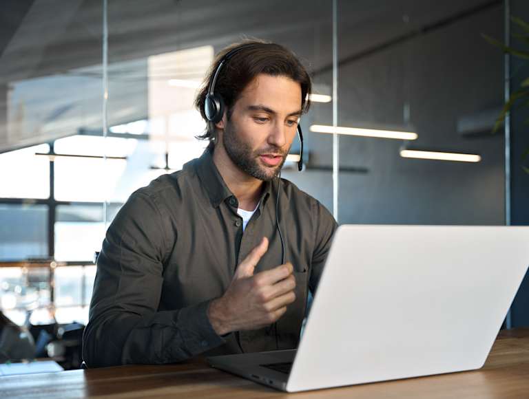 Regus Call Answering Live Call Answering Personalised To Your Brand