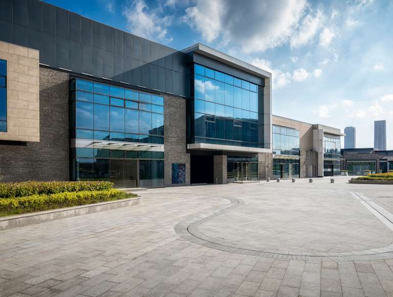 Regus Entire Buildings Backedby Enterprise Expertise