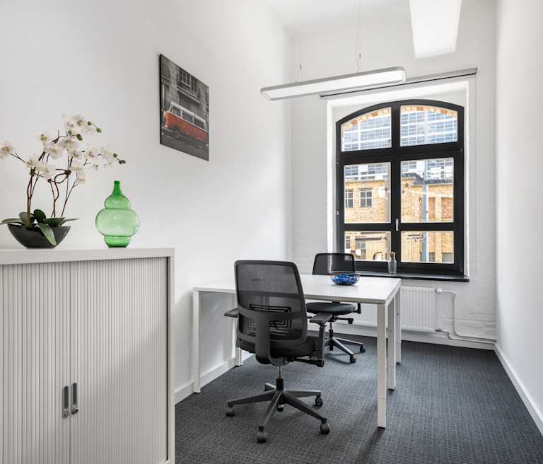 Regus Office Space Serviced Offices For Any Sized Businesses