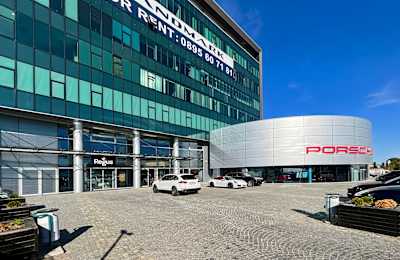 Christopher Columbus Blvd, 41, 1592