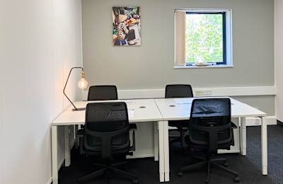 5 The Pavilions, Preston, PR2 2YB