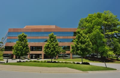 1 Chase Corporate Center, Suite 400, 35244
