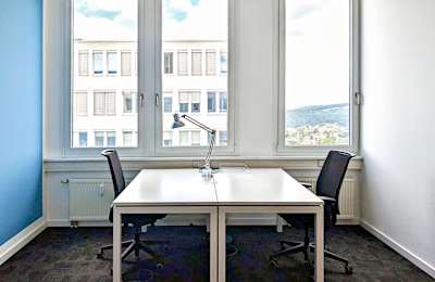 Curiestraße 2, 70563