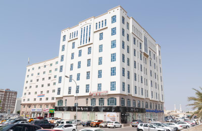 المكتبان 503 و504، الطابق الخامس, مبنى رقم 25, شارع دوحة الأدب، الخوير