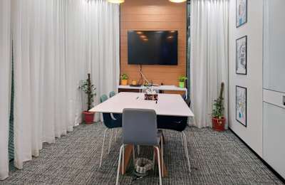 Fairway Business park, Survey Nos 10/1, 11/2 and 12/2B of Challaghatta Village, 560001