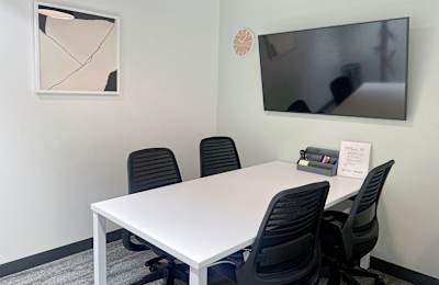 999 Oakmont Plaza Drive, Suite 600, 60559