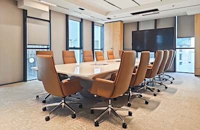 39a Ilia Chavchavadze Avenue, 0179