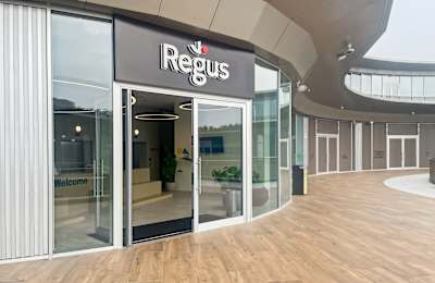 Regus Scalo Milano, via Milano 5, 20085