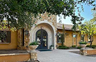 890 W Elliot Rd, Ste 101, 85233