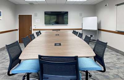 2003 S Easton Rd, Suite 308, 18901