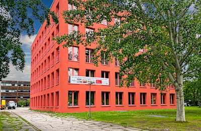 Beta-Straße 10, 85774