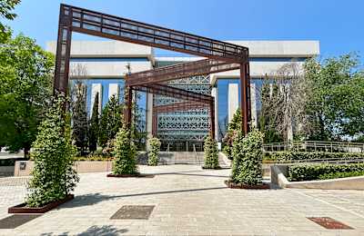 Calle Ribera de Loira 16, 28042