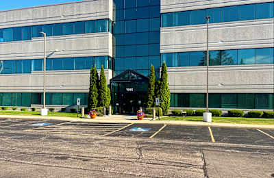 1560 Wall St, Suite 304, 60563