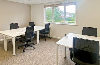 Whittington Hall, Worcester, WR5 2ZX