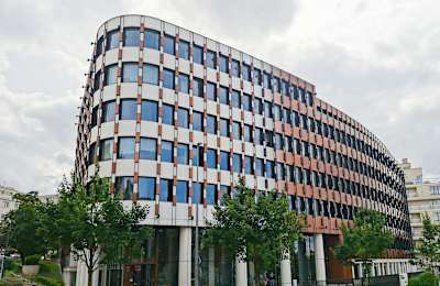 Lomnickeho 1742/2a, Nusle, 14000