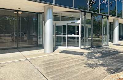 2014 W. Pinhook Rd., 7th Floor, 70508