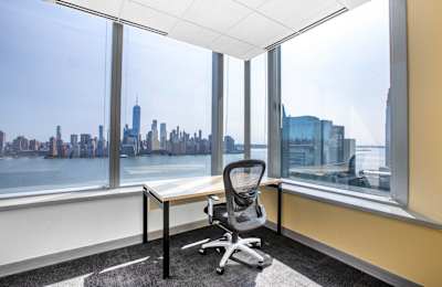 2500 Plaza 5, The Waterfront, 25th floor, 07311