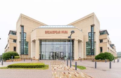 Breakspear Park, Hemel Hempstead, HP2 4TZ