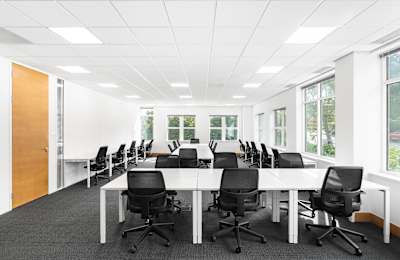 960 Capability Green, Luton, LU1 3PE