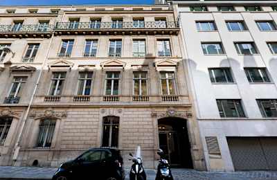 27-29 Rue de Bassano, 75008