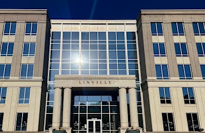 10130 Perimeter Parkway, Suite 200, Wedgewood, Suite 200, 28216