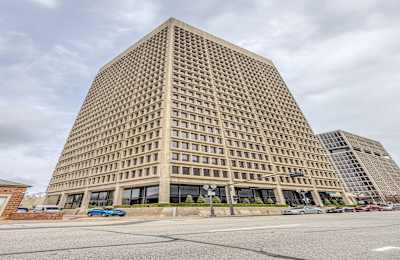 7733 Forsyth Boulevard, Downtown Clayton, 11th Floor, 63105