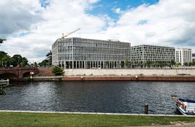 Rahel-Hirsch-Strasse 10, 3rd floor, 10557