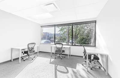 11335 NE 122nd Way, Suite 105, 98034