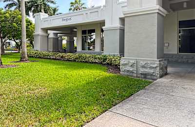 950 South Pine Island Road, Suite A150, 33324