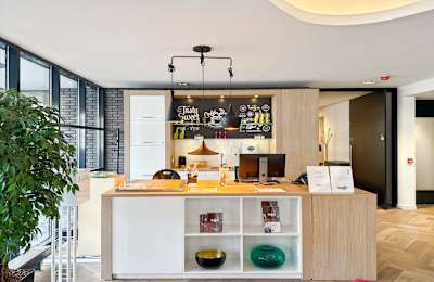 Robert Schumandomein 2, Begane Grond & 2de Verdieping, 6229 ES