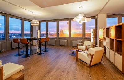 10th floor,Im Mediapark 8, 50670