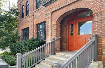 60 Atlantic Avenue, Suite 200, M6K 1X9