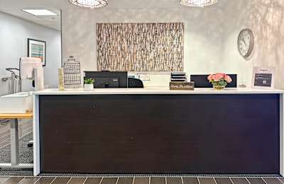 2929 Allen Parkway, American General Center, Suite 200, 77019