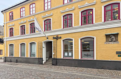 Adelgatan 21, SE - 211 22 Malmo, SE - 211 22