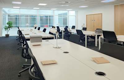 1 Chalfont Park, Gerrards Cross, SL9 0BG