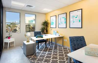 730 Arizona Avenue, 2nd Floor, 90401