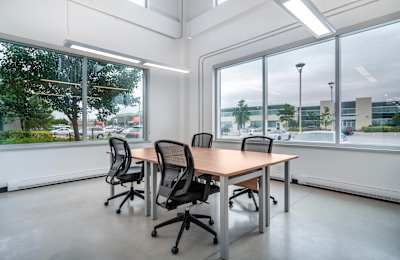 9131 Keele Street, Suite A4, L4K 0G7