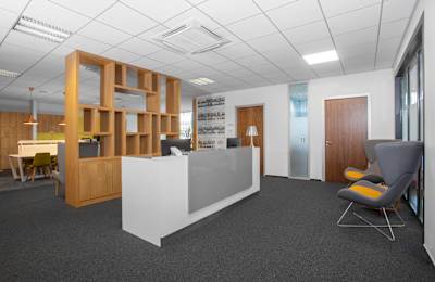 Aviatická 1092/8, 161 00