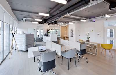 Regus Roeselare West Wing Park, Kwadestraat 149 bus 0.1, 8800